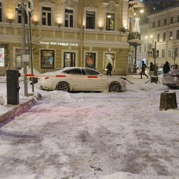 Залповый снегопад не сказался на работе перехватывающих парковок Петербурга | Источник: Начальник транспортного цеха/Telegram