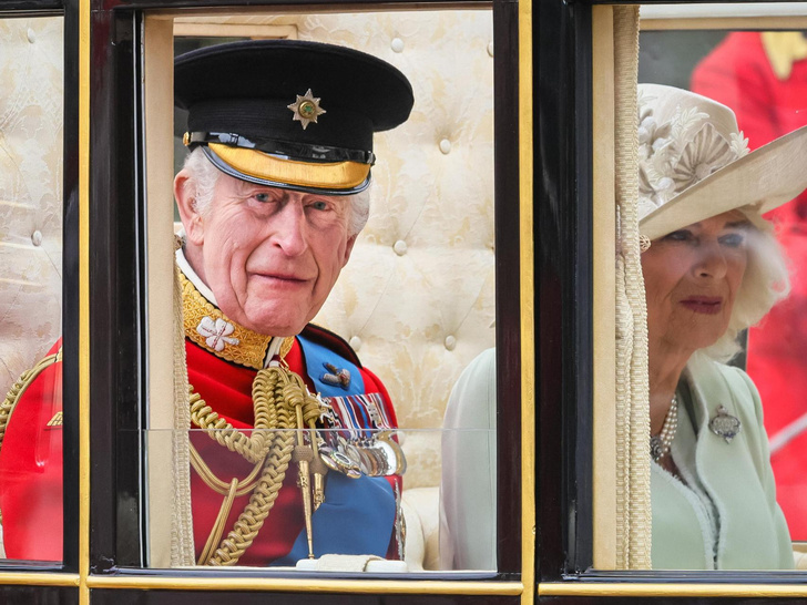 Читаем по губам: что Кейт Миддлтон говорила своим детям во время Trooping the Colour (Луи это не понравилось)