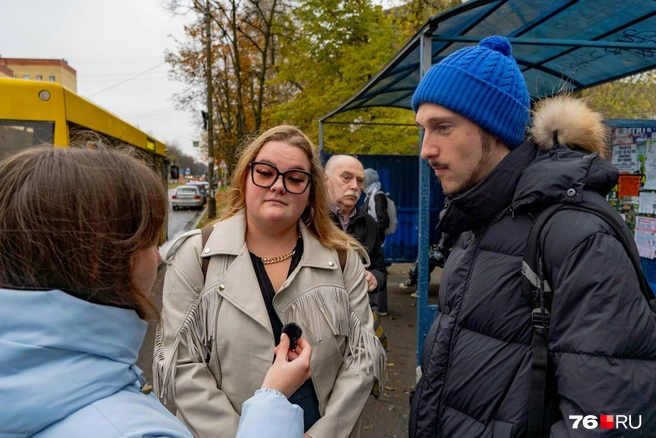 Алексею попадаются битком набитые автобусы | Источник: Кирилл Поверинов / 76.RU