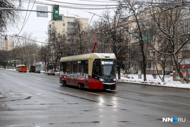 Трамвайные пути меняют в Нагорной и Заречной частях города | Источник: Наталья Бурухина / NN.RU