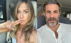 Дженнифер Энистон впервые после развода публично призналась в любви мужчине — но поклонники актрисы не рады