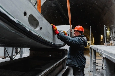 «Надежда» миновала станцию «Каменка» на зеленой линии метро