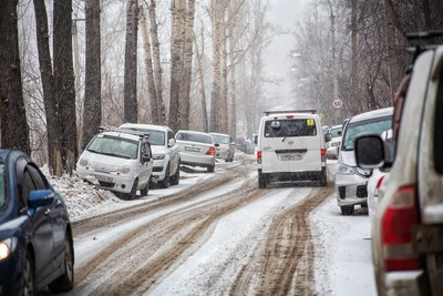 Мэр Иркутска попросил не мешать уборке снега