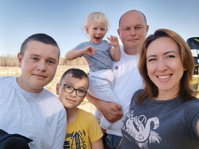 В отличие от многих своих коллег, депутат Зайцев выкладывает в соцсетях снимки с семьей | Источник: Артем Зайцев / Vk.com