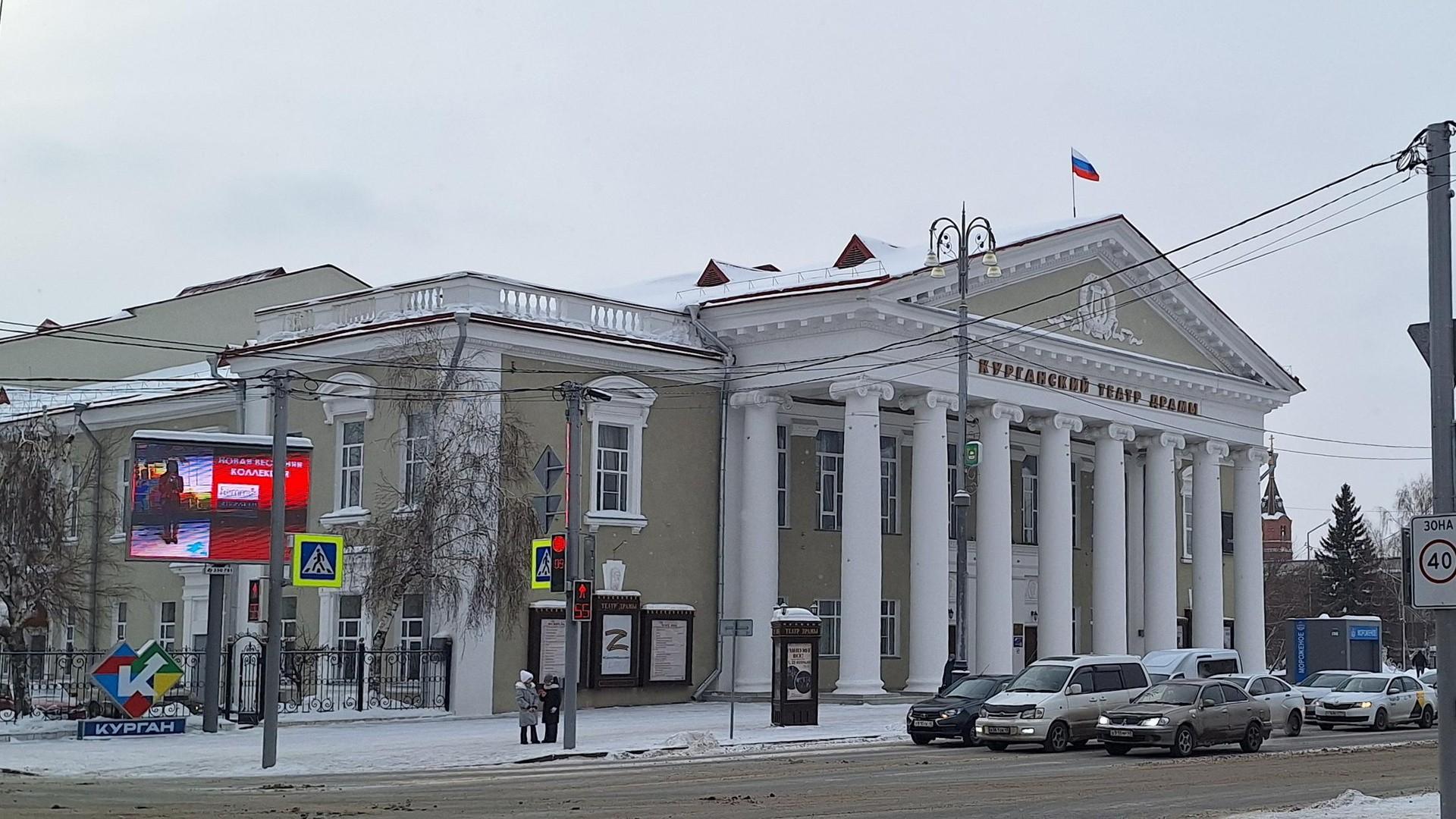 Дума Кургана лишила себя оппозиционного депутата, а мэрия планирует благоустройство площади: дайджест событий от 45.RU