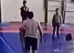 В Азербайджане тренер по самбо избил в спортзале 7-летнего ученика до смерти