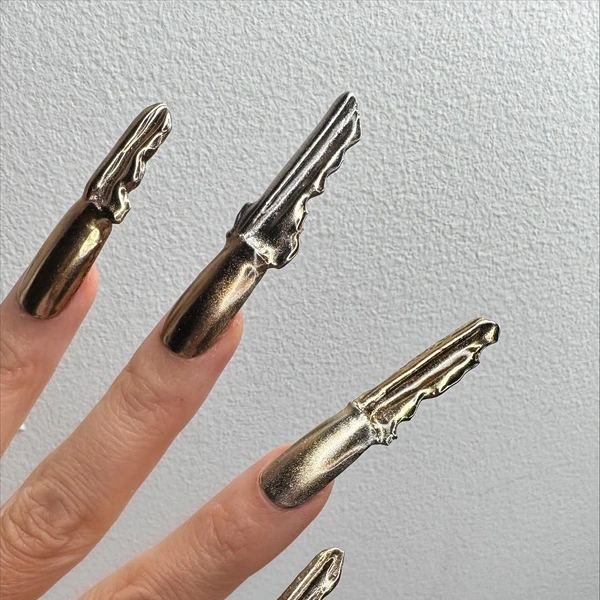 Источник: @nailsbymei