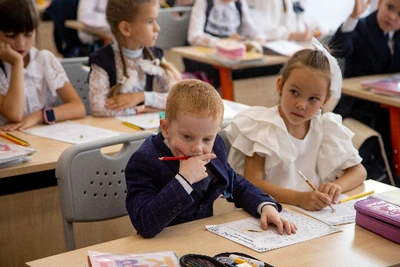 Минпросвещения опровергло введение пятой четверти