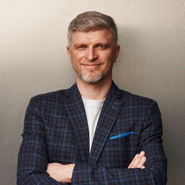 <p>Ярослав Лобанов</p>
