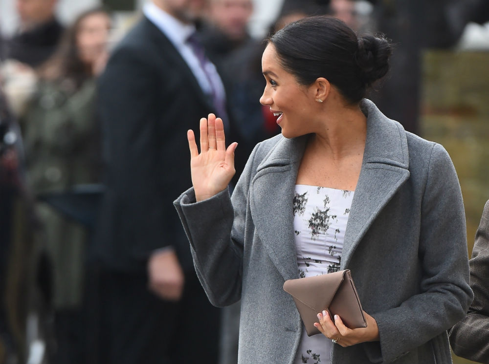 Совсем скоро: букмекеры скорректировали дату рождения первенца Гарри и Меган | marieclaire.ru