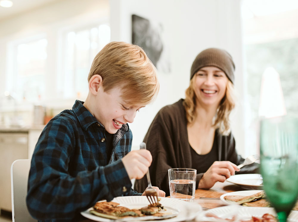 Mother and Son Photography Ideas to Try in 2021