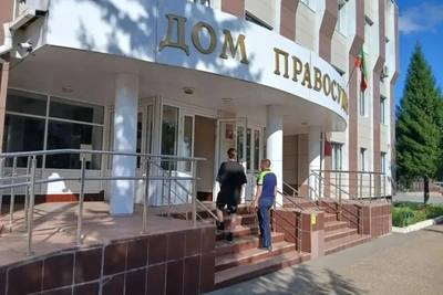 В Бугульме суд арестовал водителя за тонировку