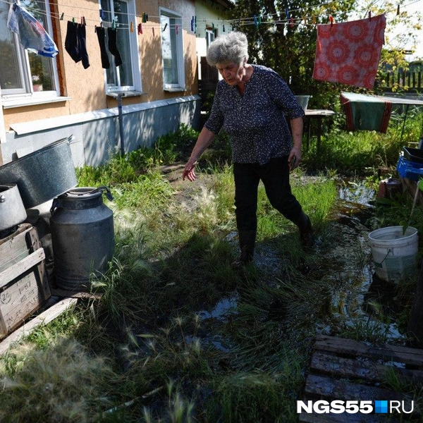 27 августа мы рассказывали о серьезной проблеме жителей Немецкого поселка. Несколько лет люди страдают от подтопления | Источник: Евгений Софийчук / NGS55.RU