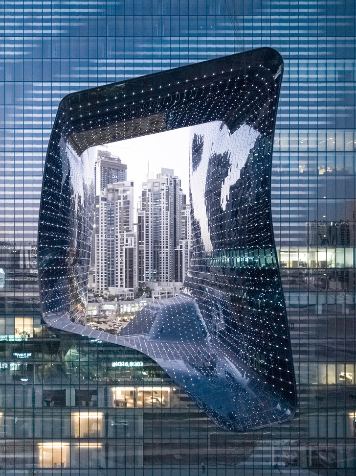 Отель ME Dubai по проекту Захи Хадид в Дубае (фото 3)