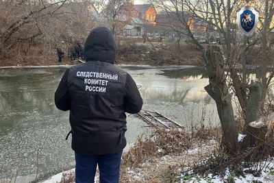 В Абдулине из реки достали тело девочки