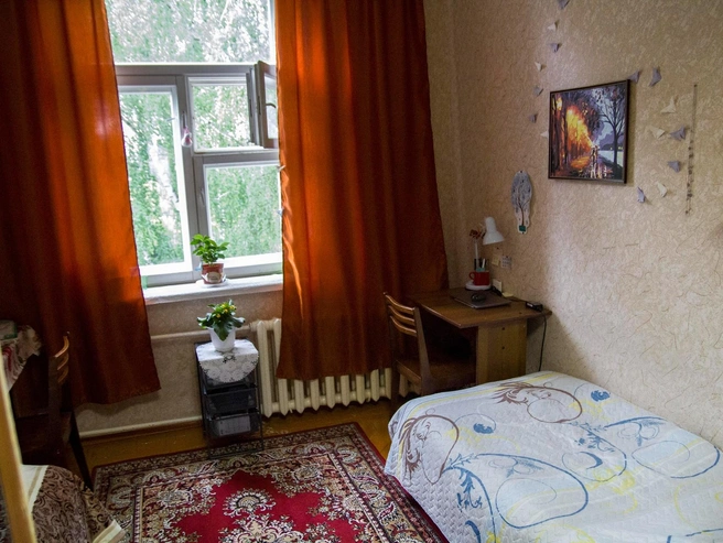 Комната в общежитии на Красной Позиции | Источник: admissions.kpfu.ru