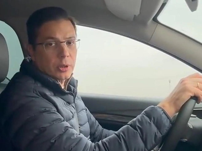 Мэр Нижнего Новгорода проводит осмотр недавно отремонтированных дорог | Источник: Юрий Шалабаев / t.me