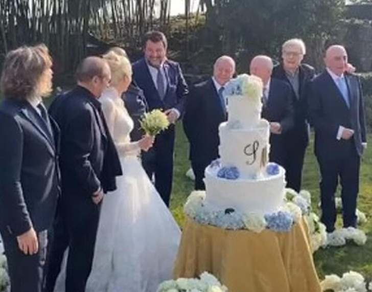Любви все возрасты покорны: Сильвио Берлускони женился на депутате Марте Фашине, которая младше его на 53 года