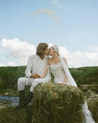 Свадьба в русском стиле или russian wedding: как наши невесты в кокошниках покорили мир, и почему тренд нужно повторять | Источник: Социальные сети