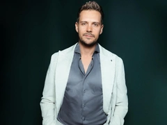 Милоша Биковича лишили главной роли в сериале «Белый лотос»