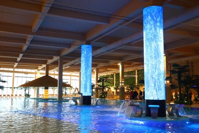 Yekaterinburg's Troubled Mall Reopens as Massive Thermal Spa