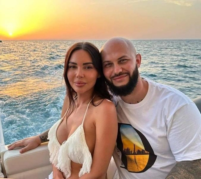 Оксана Самойлова подала на развод с Джиганом | Источник: соцсети