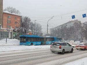 Власти Новокузнецка критикуют Питеравто | 142.ru