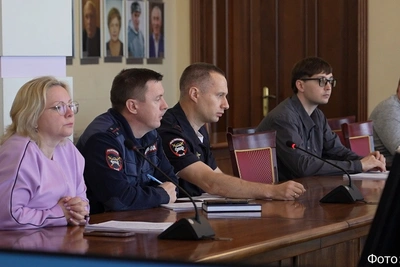 Комиссия по безопасности запретит парковку у школ Камчатки