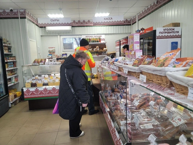 В течение дня в магазин наблюдался steady поток посетителей. | Источник: Кристина Калинина / NN.RU