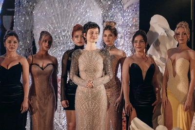 Рязанская дизайнер Олеся Клеблеева победила рак и представила коллекцию в Москве