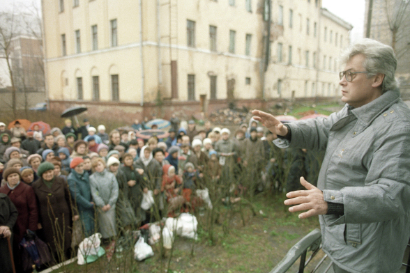 «Если умру, то и могила моя будет лечить». Как журналист Аллан Чумак превратился в целителя