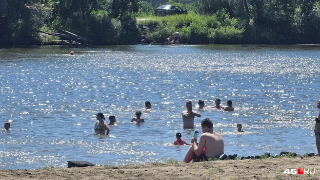 Горожане хвалят и воду, и дно | Источник: Дарья Никитченко / 45.RU