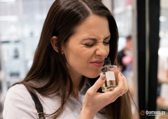 Chanel за копейки. Триллионы рублей и ИИ не могут победить «паль» на маркетплейсах | Источник: «Фонтанка.ру» / ChatGPT