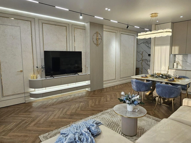 Отделка выполнена по эксклюзивному дизайнерскому проекту | Источник: N1