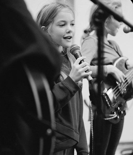 Как совмещать творческие занятия и учебу: 5 советов родителям подростков