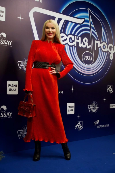 Алена Кравец | www.starhit.ru