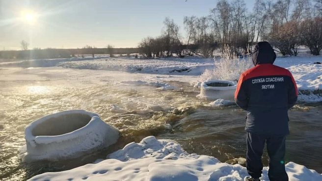 Прорыв дамбы произошел еще в понедельник | Источник: «Служба спасения Якутии» / T.me