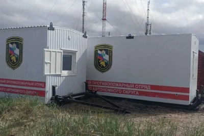 Пожарные Шойны получили блок-контейнер и мотопомпу