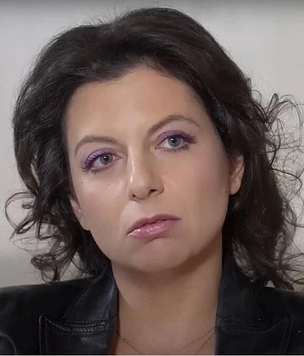 «Последний раз, когда записываюсь без парика»: Симоньян впервые на ТВ после смерти Кеосаяна