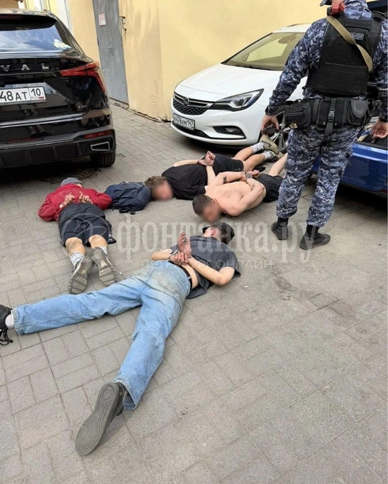 Стрельба во дворе в центре Петербурга оказалась пьяной забавой | Источник: FONTANKA.RU