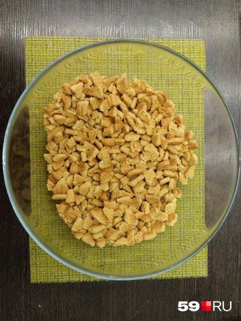 Мельчим печенье | Источник: Ольга Якунчева / 59.RU