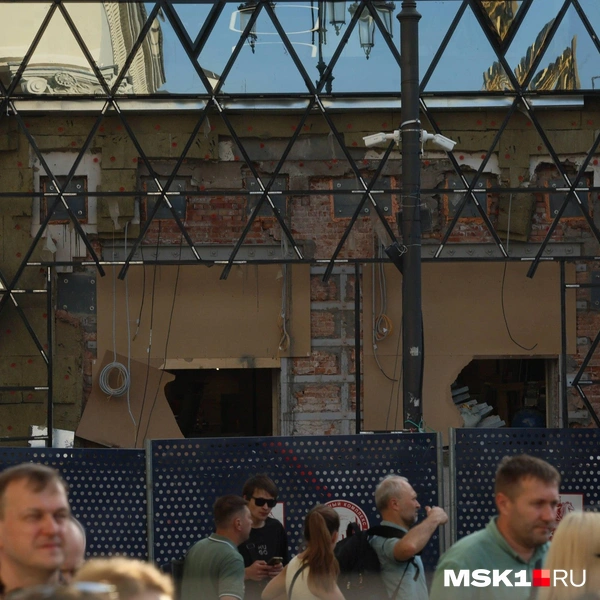 Что происходит у Ленинградского вокзала | Источник: Артем Устюжанин / MSK1.RU