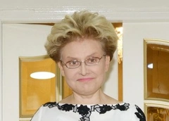 Елена Малышева заменит Александра Гордона в шоу «Док-Ток»