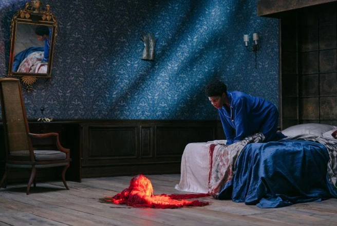 Героини кино&nbsp;— подруги | Источник: кадр из фильма «Мать Мария» (18+), реж. Дэвид Лоури (A24, 2026 г.)