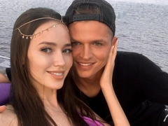 «Даже чаю не попьете?»: теща Дмитрия Тарасова намекнула на прохладные отношения с футболистом