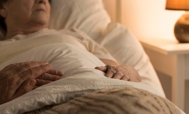 «Буду скучать по дождю»: медсестра из хосписа рассказала, о чем жалеют люди перед смертью