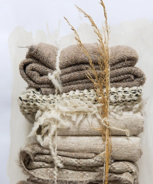 Ручная вышивка, фактурность и принты: тренды в дизайне текстиля