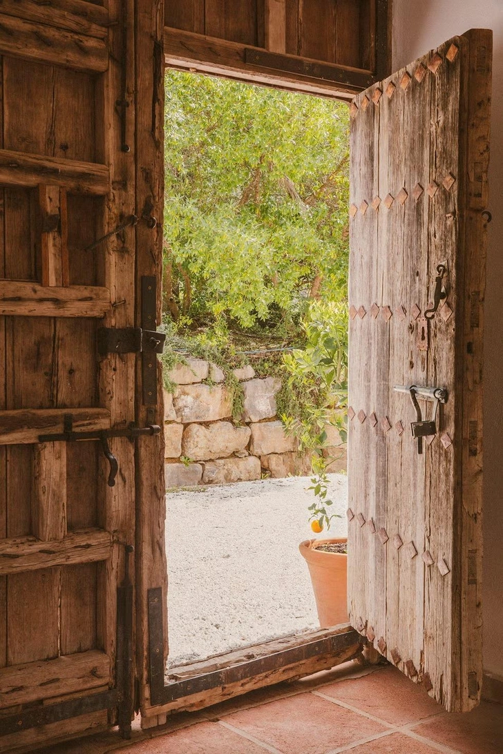 Источник: Genesis Farmhouse