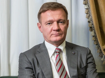 Все-таки не любовница, а жена: Полина Корнеева была расписана со Старовойтом, теперь вопрос в миллиардном наследстве