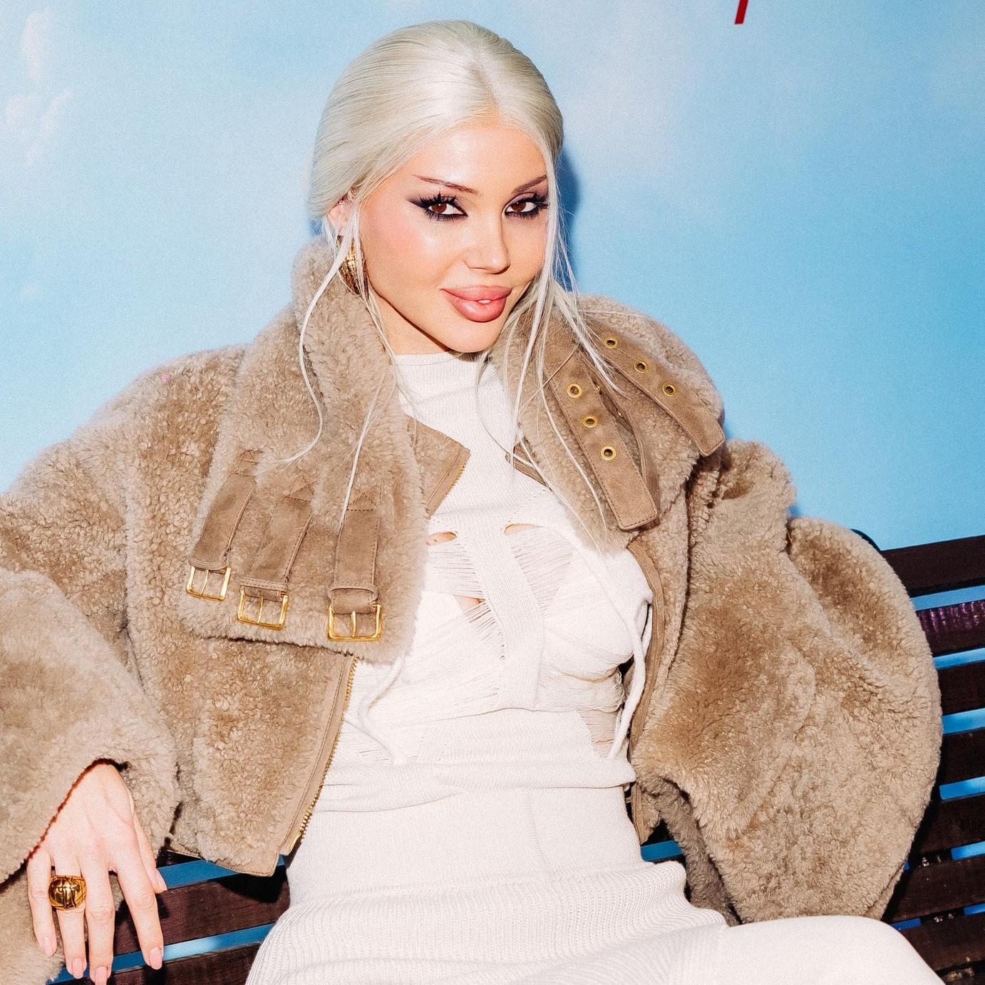 Киркоров в костюме лаваша, Бузова в золоте, Самойлова — копия Дейнерис из «Игры престолов»: «Невероятные приключения Шурика»